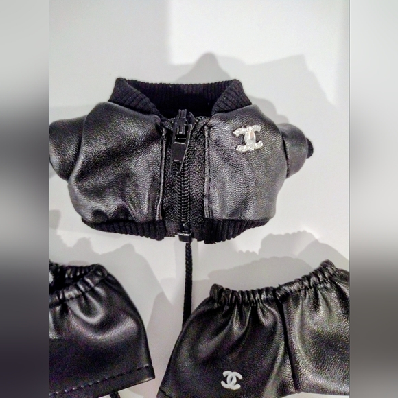 Labubu Stylish Faux Black Leather Outfit With Hat - Picture 2 of 6